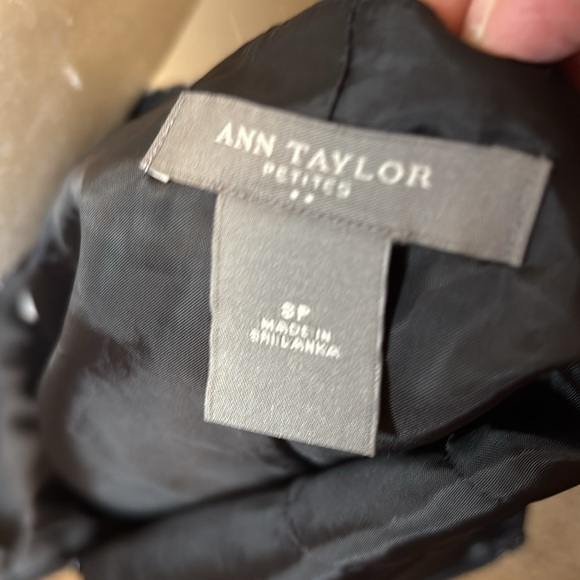 Black and white lined professional work skirt - nwot! - Picture 5 of 6